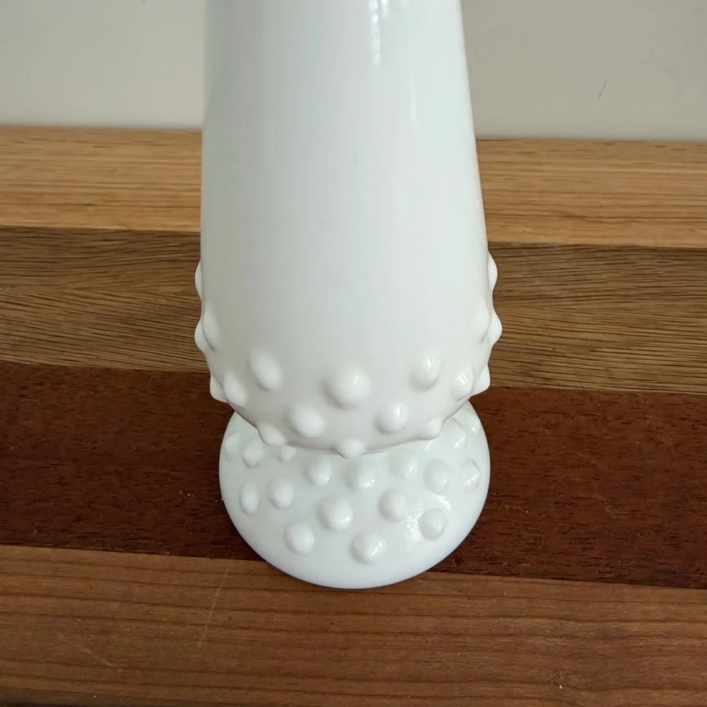 Vintage Fenton White Milk Glass Hobnail Bud Vase